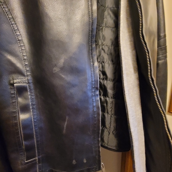 Black Leather Hooded Jacket - Picture 4 of 6